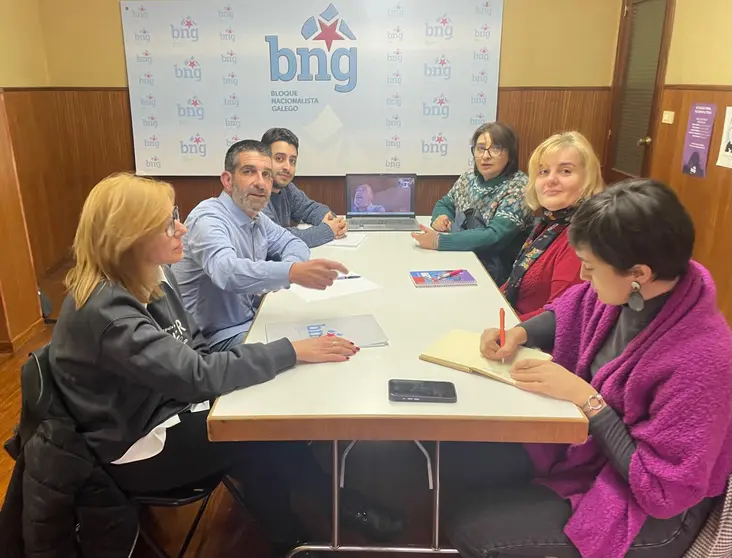 Foto da Reuni&oacute;n celebrada na sede do BNG de Lal&iacute;n