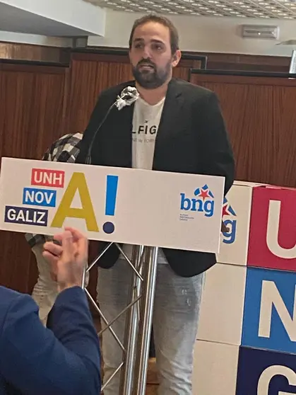 Manu Carb&oacute;n