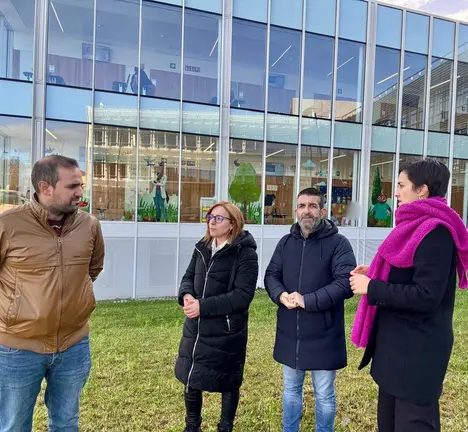 Representantes do BNG de Lal&iacute;n diante do CIS